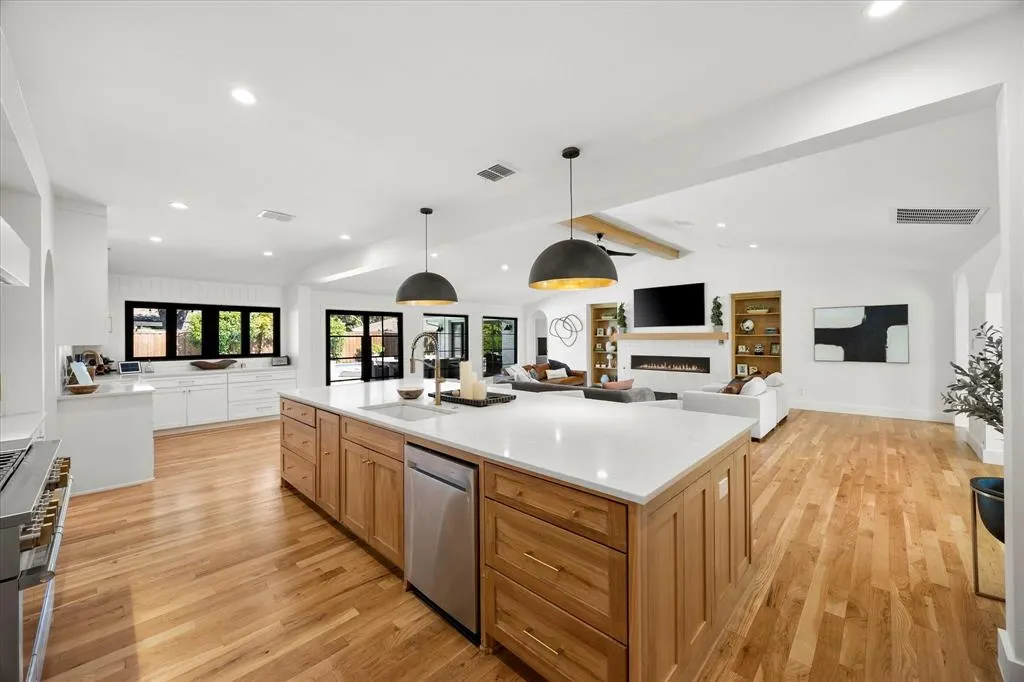 4391 Shady Bend Drive