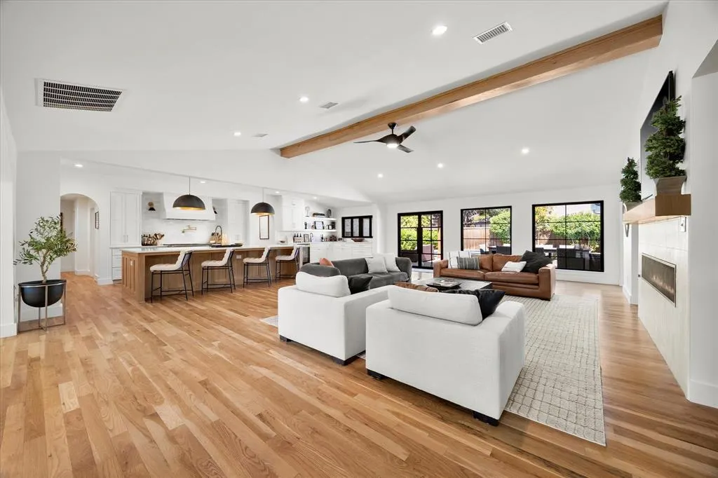 4391 Shady Bend Drive