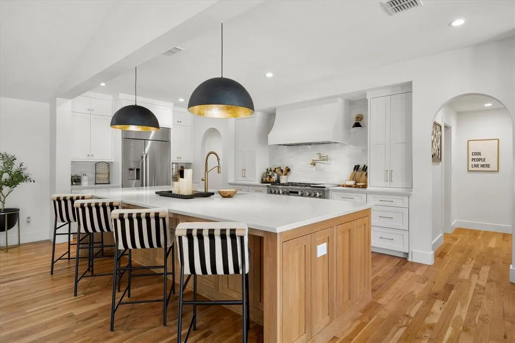 4391 Shady Bend Drive