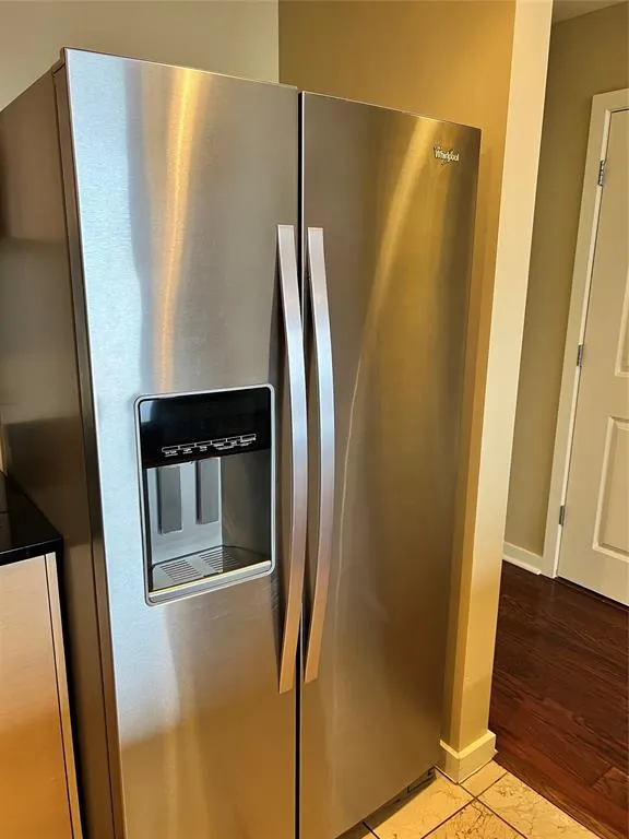 1200 Main Street, #1705