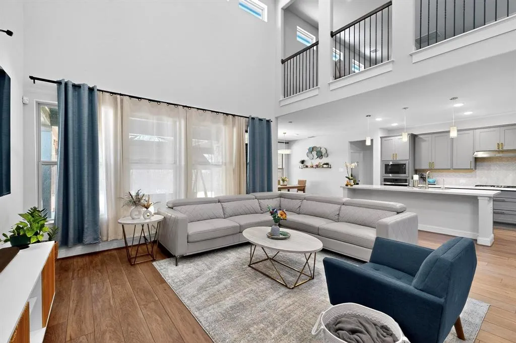 1717 Roadrunner Drive