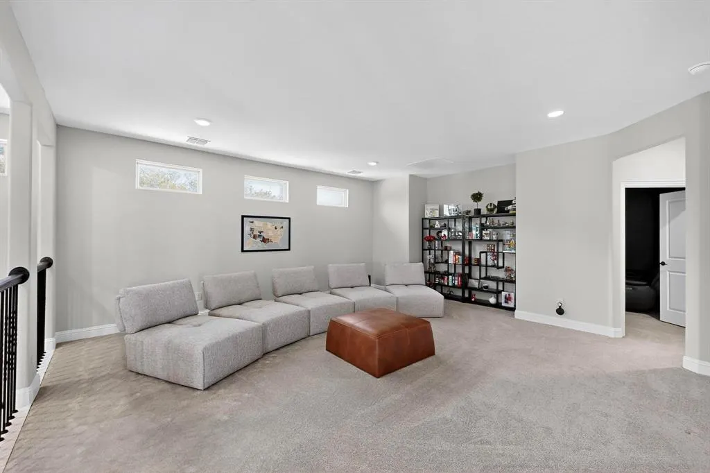 1717 Roadrunner Drive