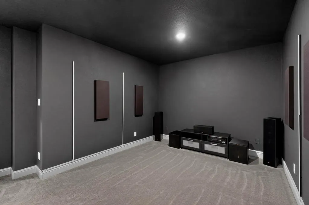 1717 Roadrunner Drive