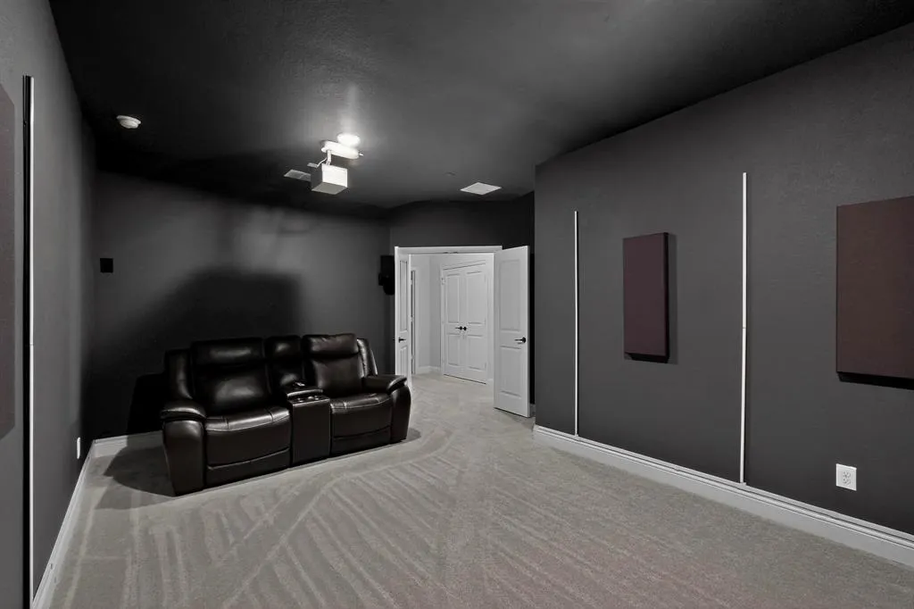 1717 Roadrunner Drive