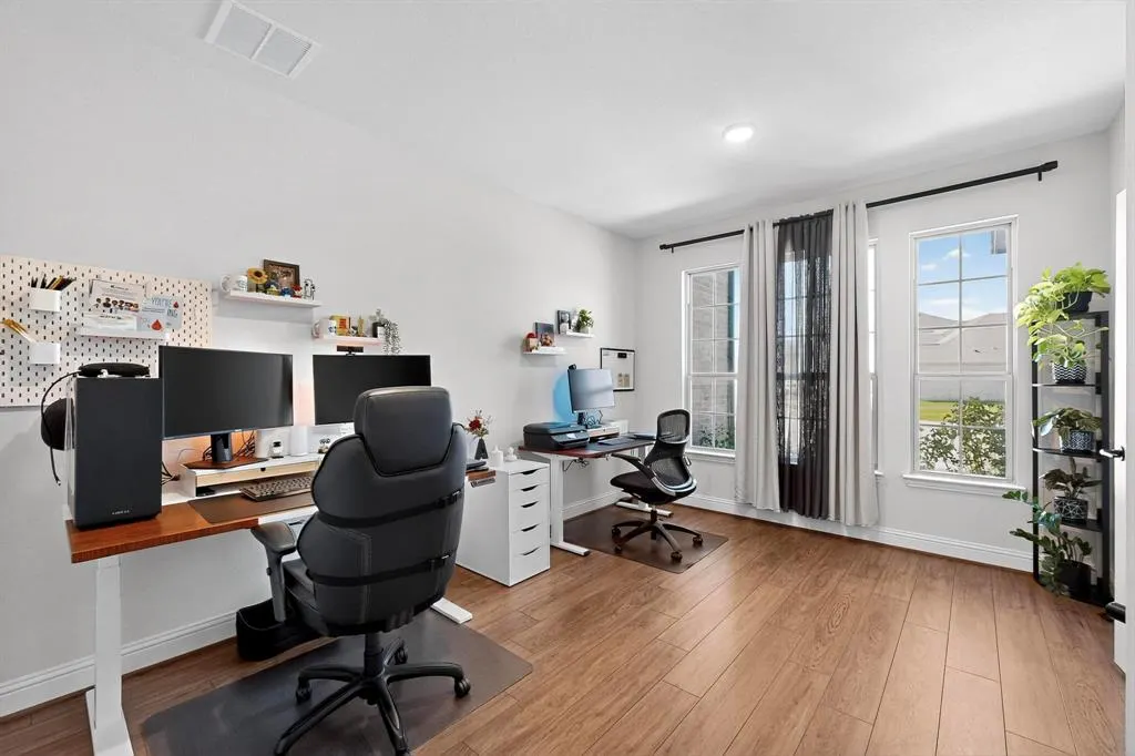 1717 Roadrunner Drive