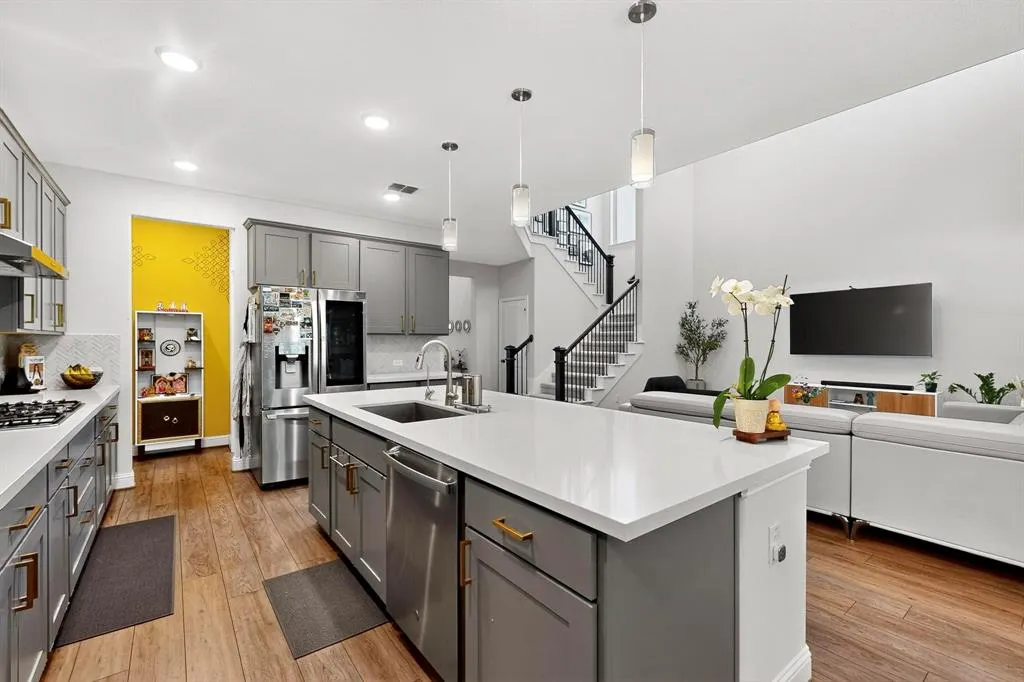 1717 Roadrunner Drive