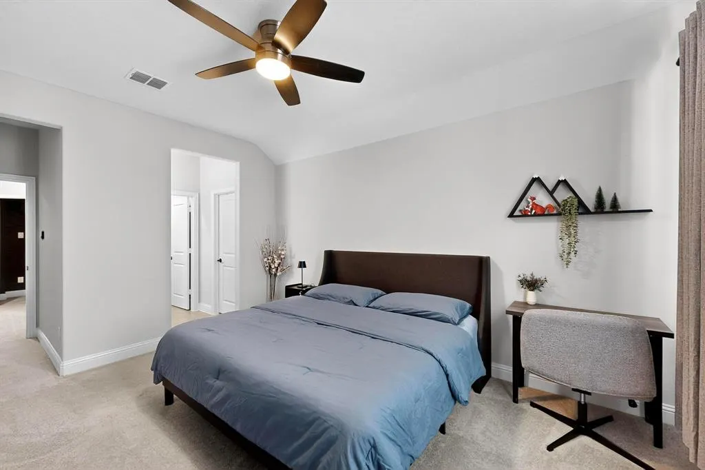 1717 Roadrunner Drive