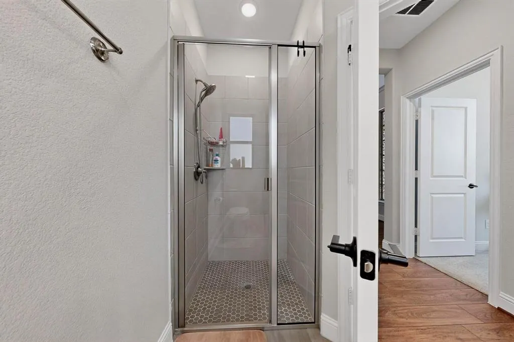 1717 Roadrunner Drive