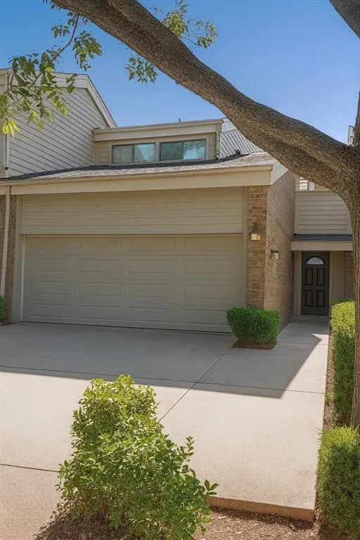 6772 E Northwest Highway