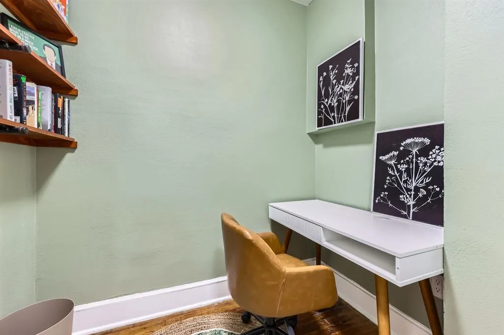 225 S Oak Cliff Boulevard, #227