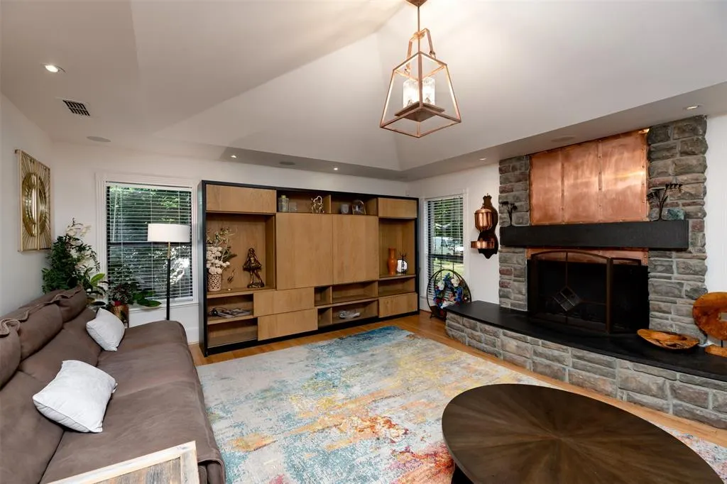 803 Brookhurst Drive