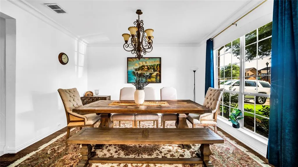 2117 White Rock Lane