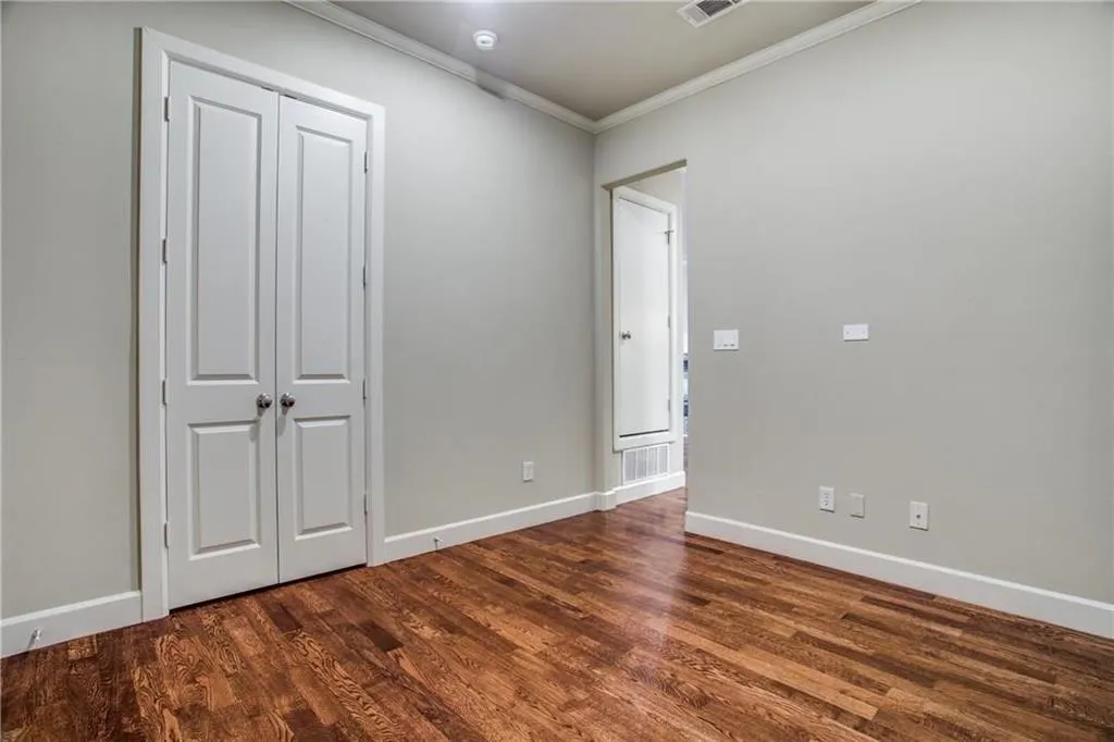 5800 Mccommas Boulevard, #A207