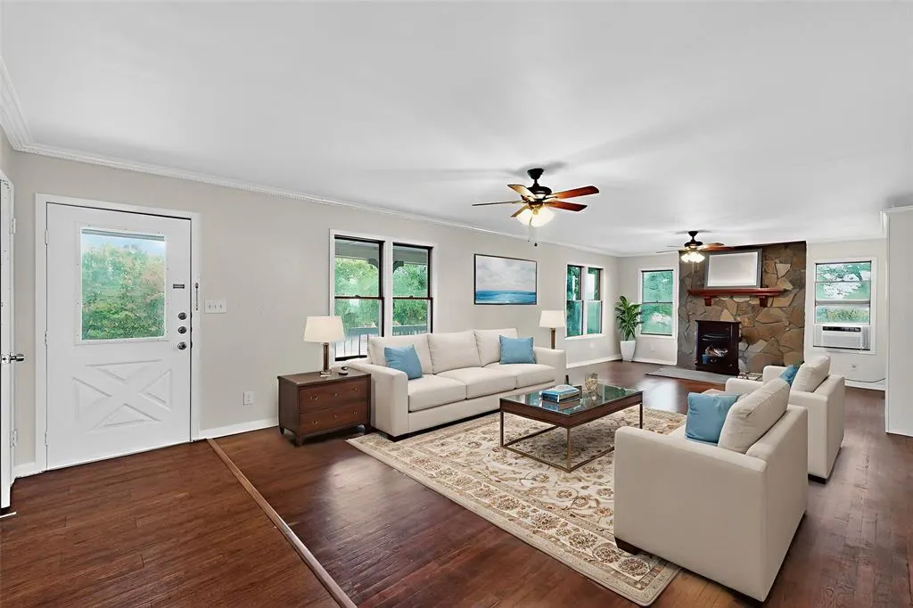 6585 County Road 179