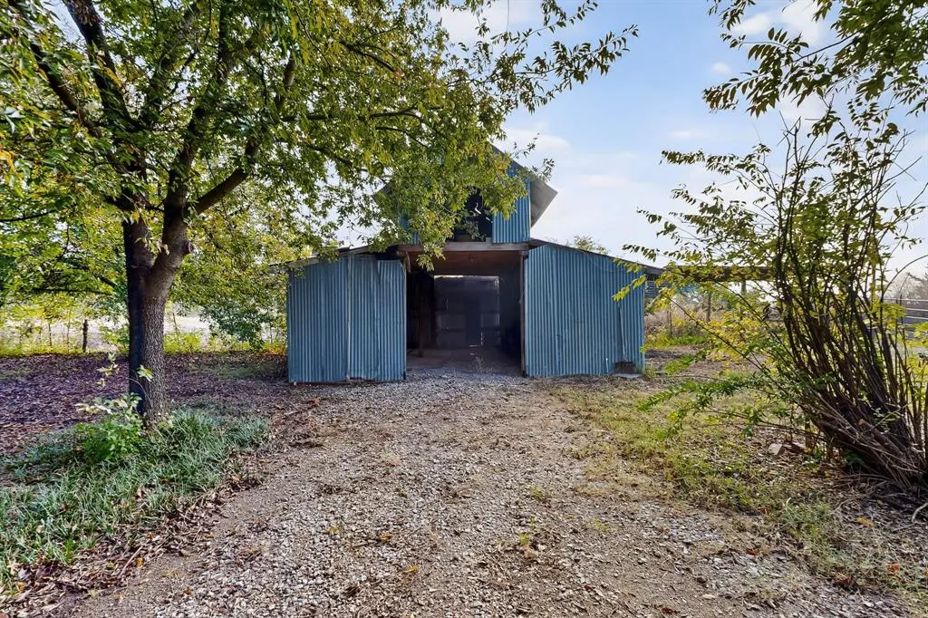 6585 County Road 179