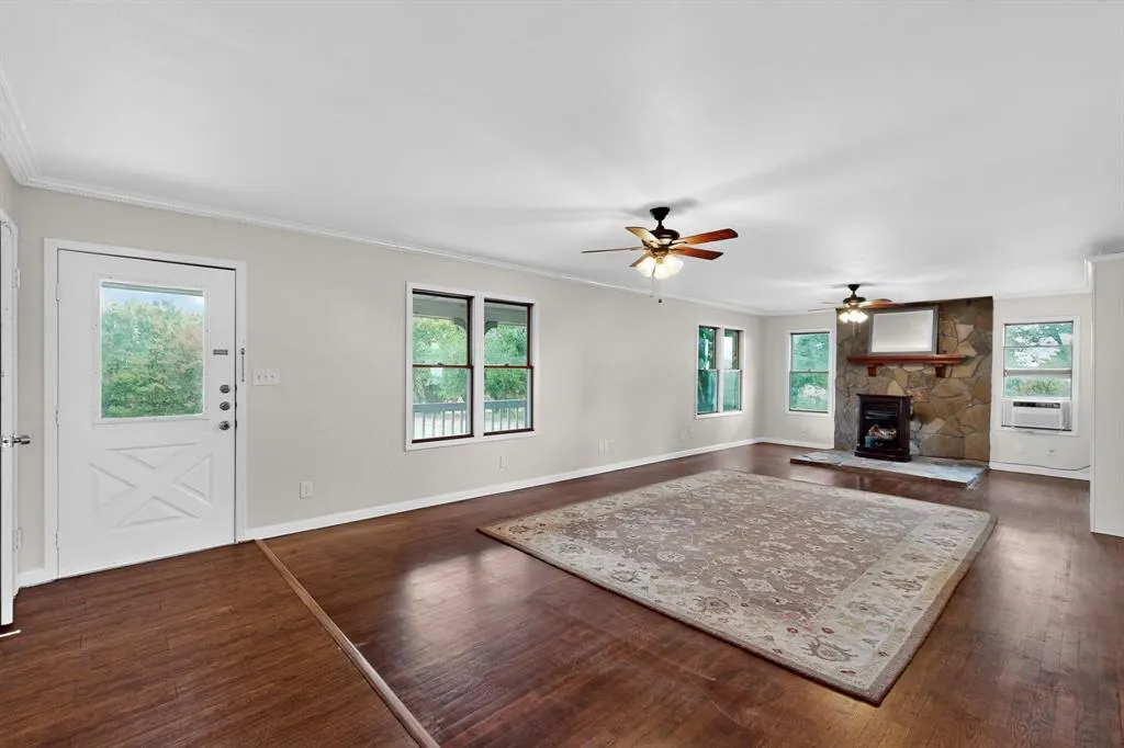 6585 County Road 179