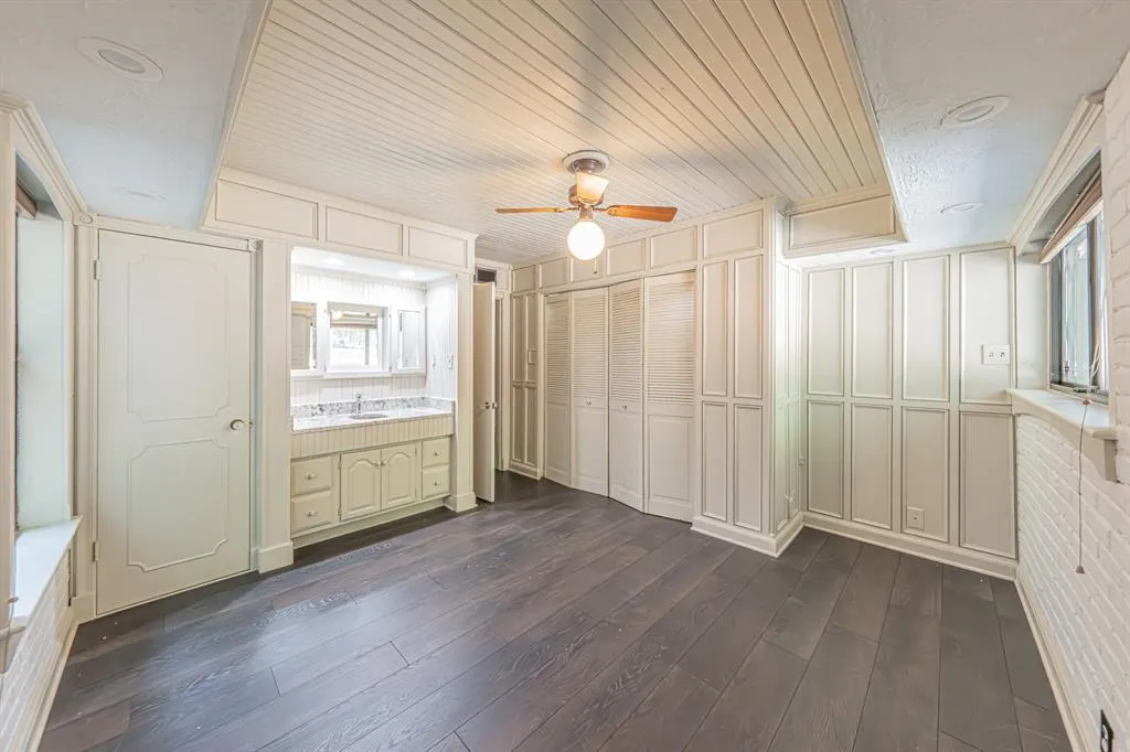 1034 Tipperary Drive