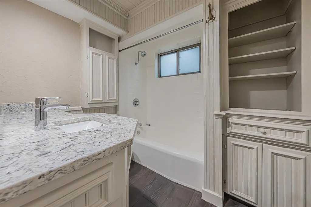 1034 Tipperary Drive