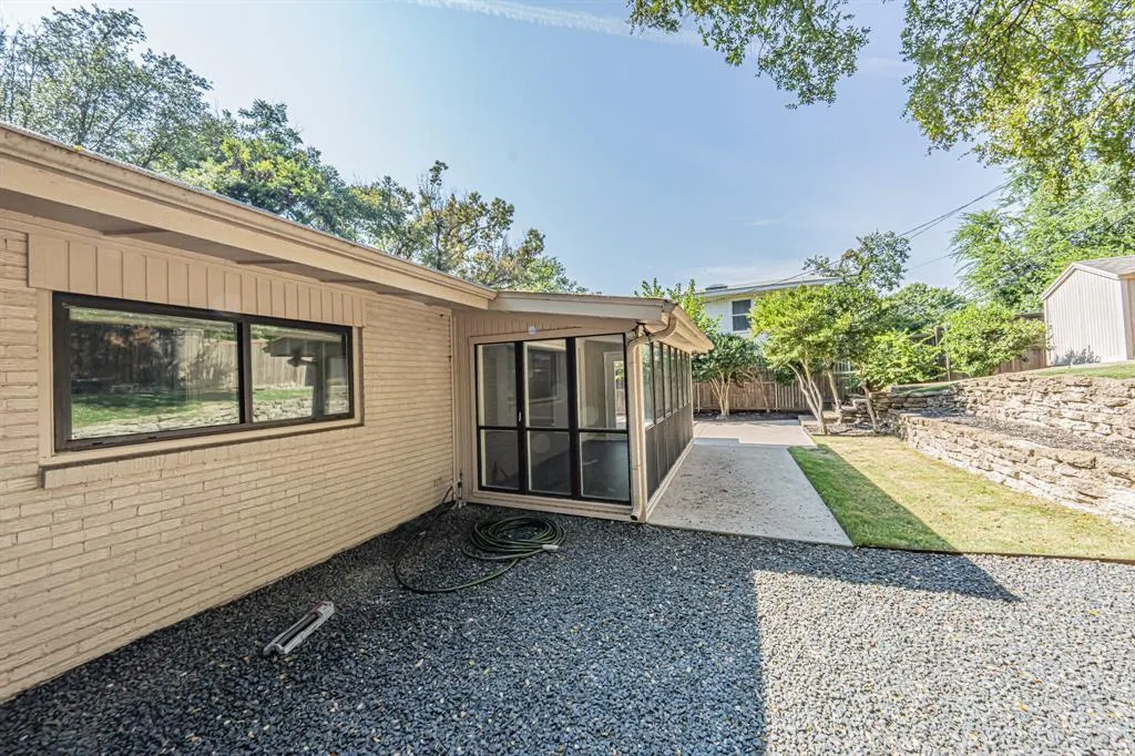 1034 Tipperary Drive