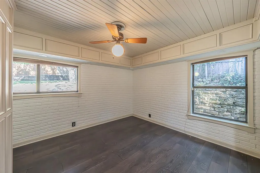 1034 Tipperary Drive