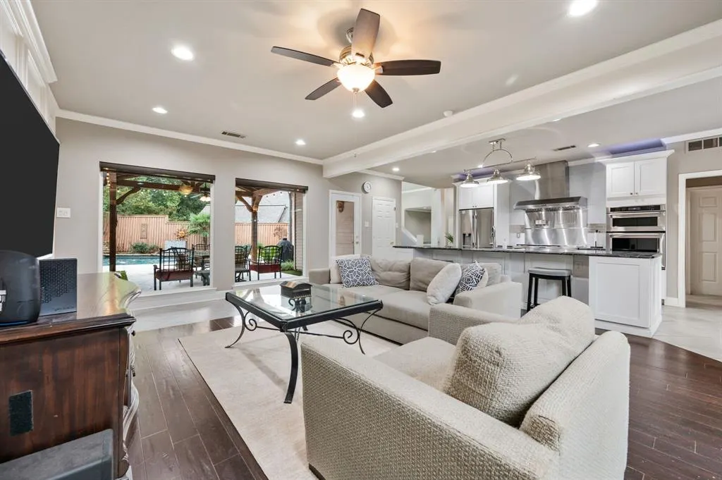 7314 Danashire Avenue