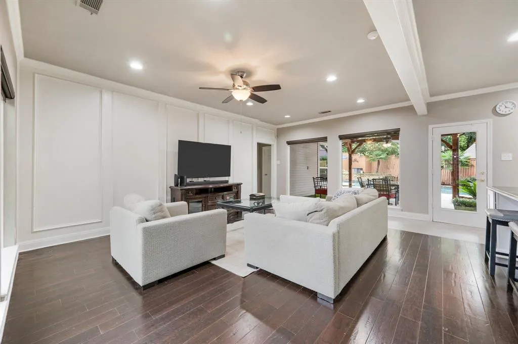 7314 Danashire Avenue