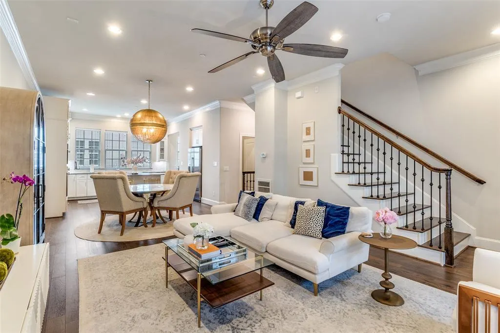 7333 Valley View Lane, #502