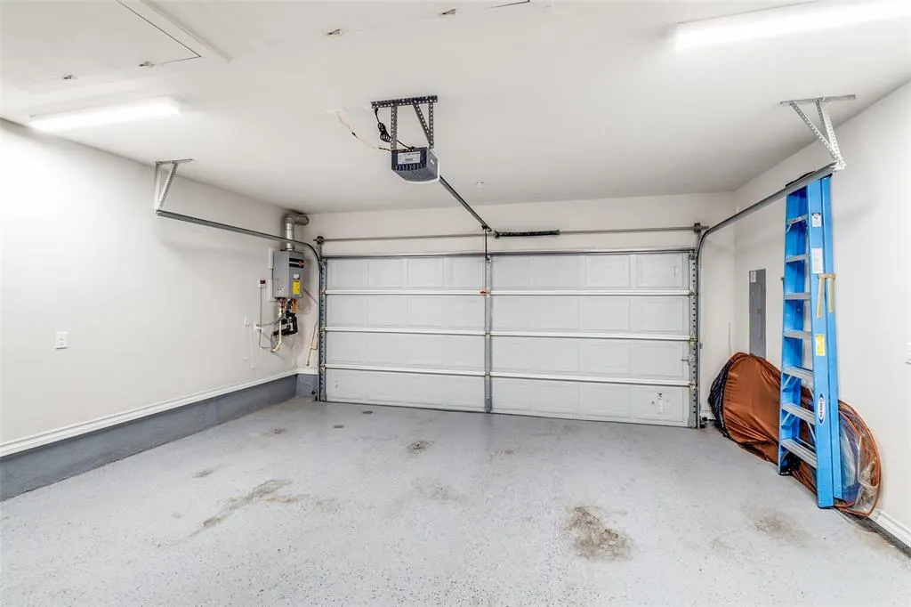 7333 Valley View Lane, #502