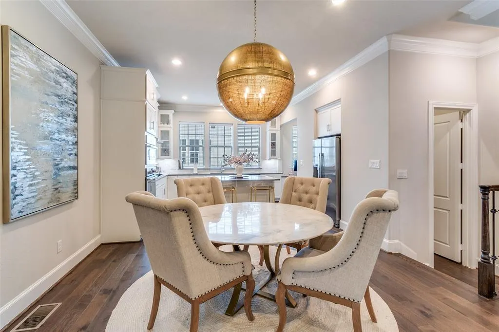 7333 Valley View Lane, #502