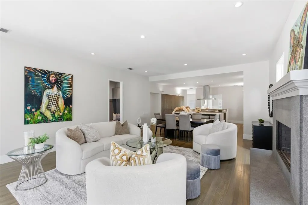 6911 Pasadena Avenue