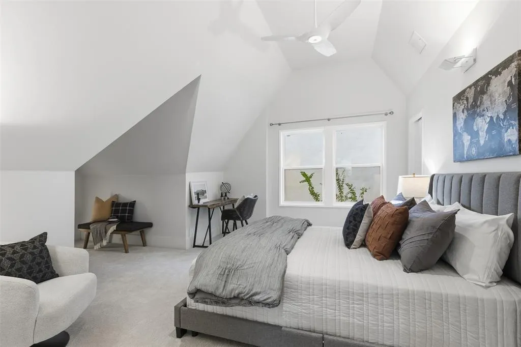 6911 Pasadena Avenue