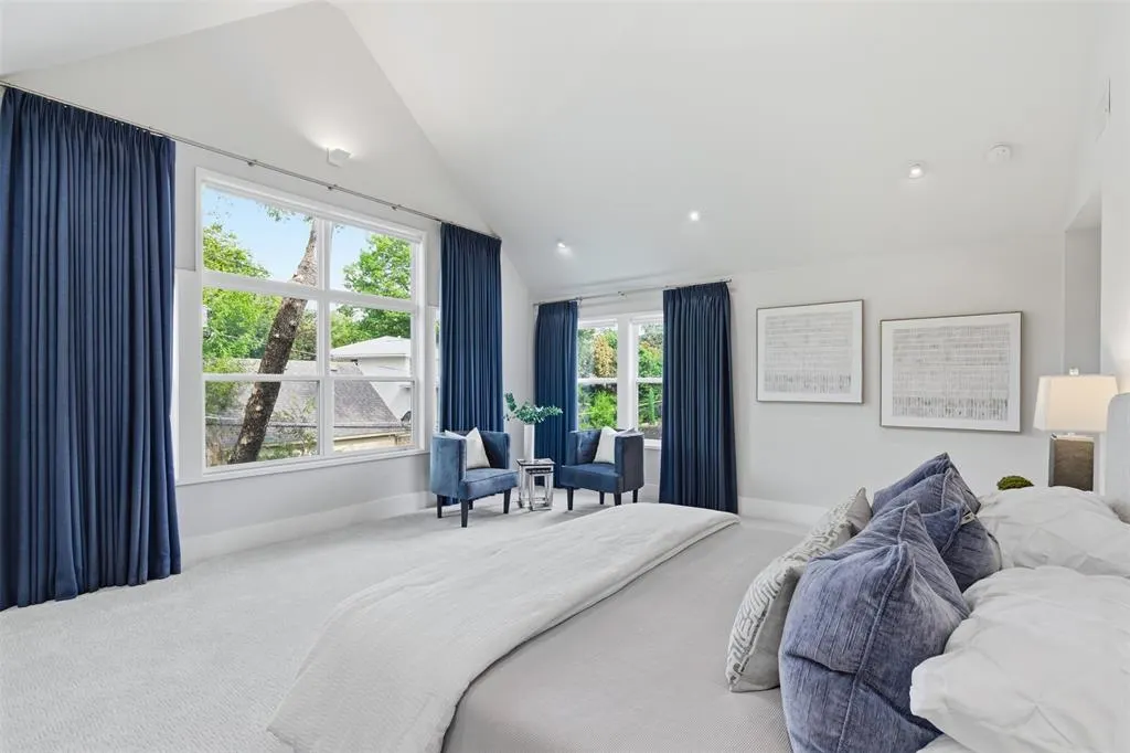 6911 Pasadena Avenue