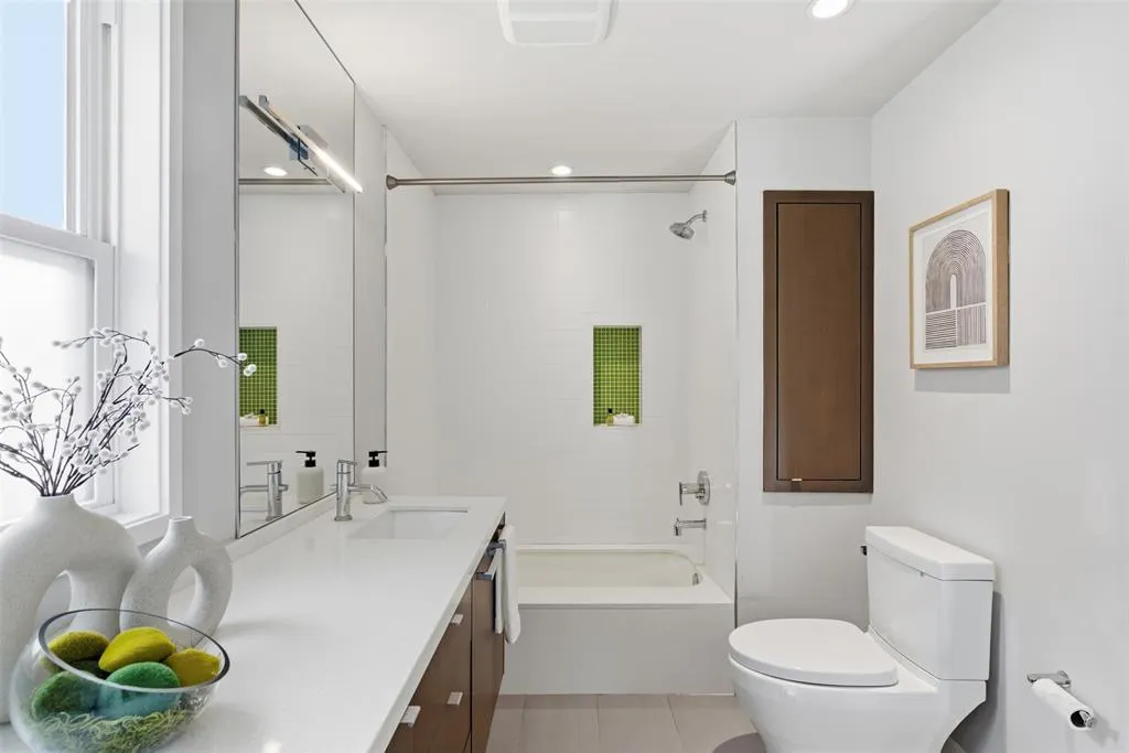 6911 Pasadena Avenue