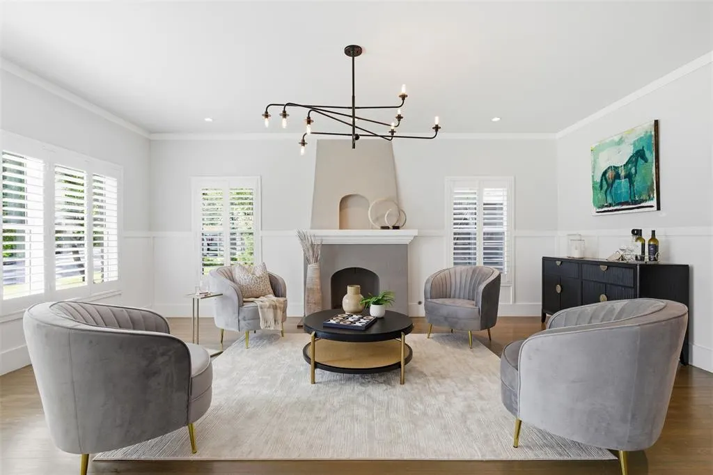 6911 Pasadena Avenue