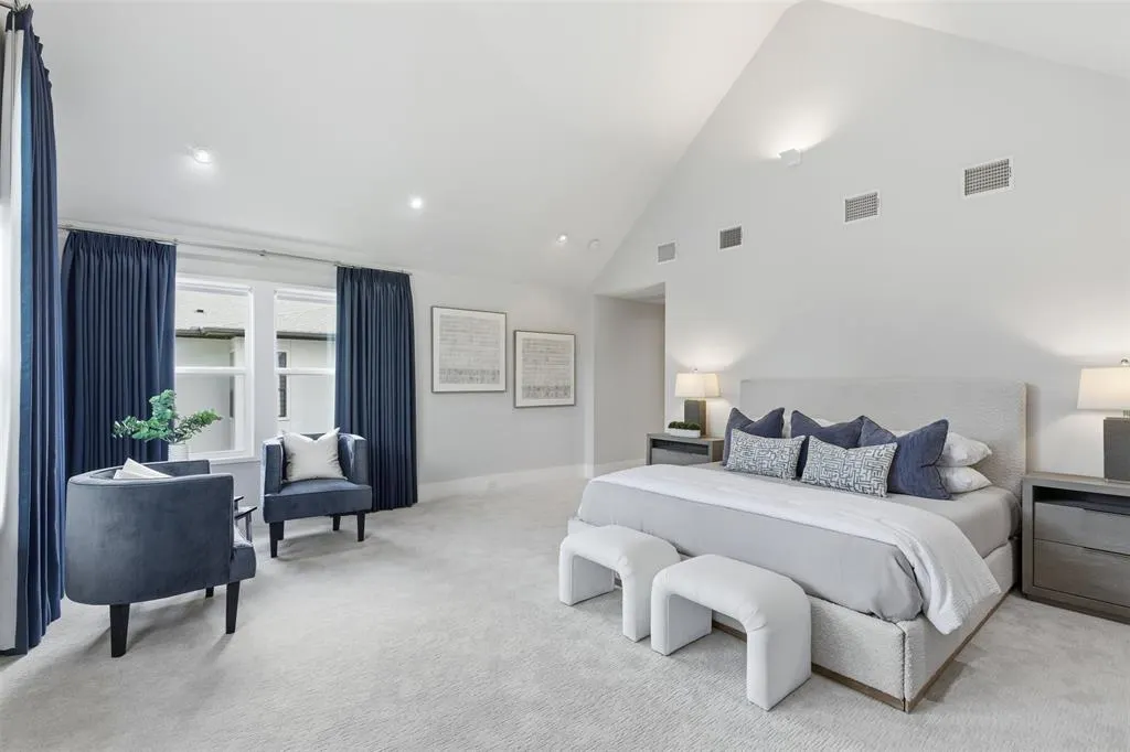 6911 Pasadena Avenue