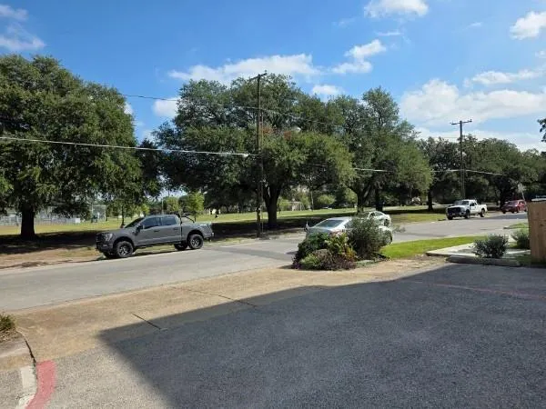 1503 N Garrett Avenue, #103