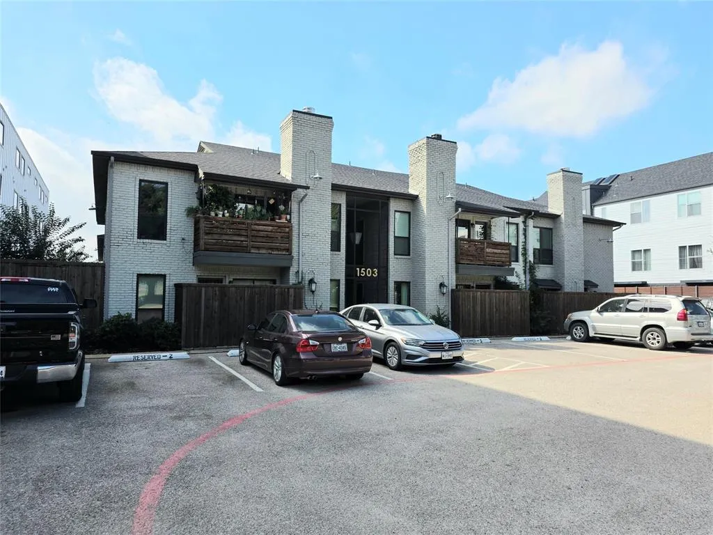 1503 N Garrett Avenue, #103