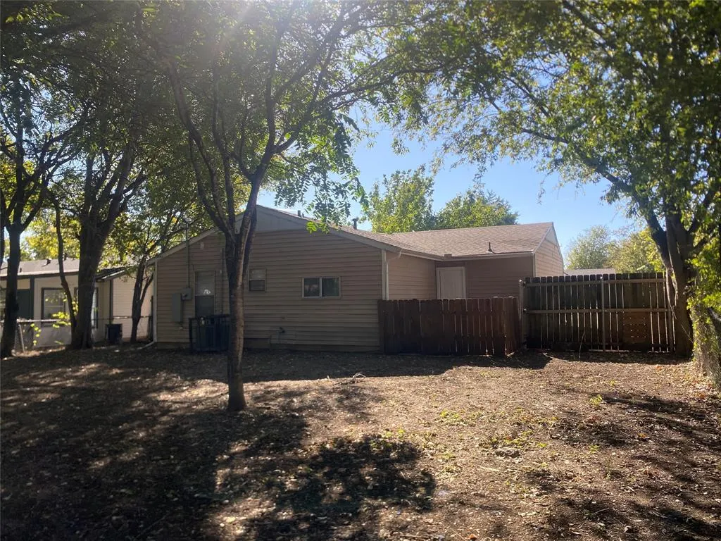 3815 Lovingood Drive