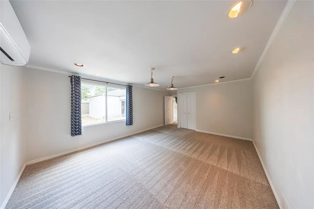 6954 Leameadow Drive