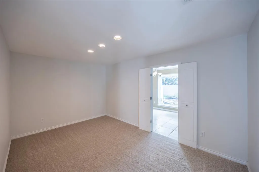 6954 Leameadow Drive