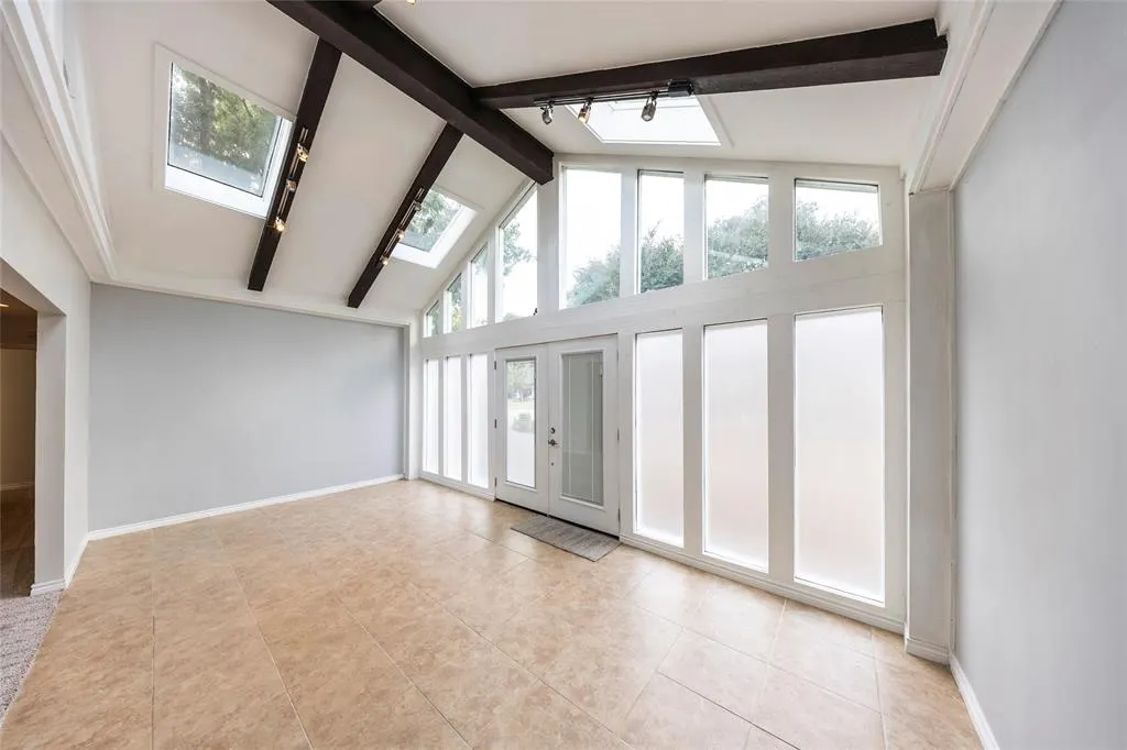 6954 Leameadow Drive