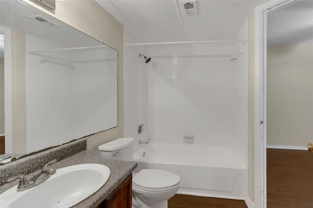 18333 Roehampton Drive, #423