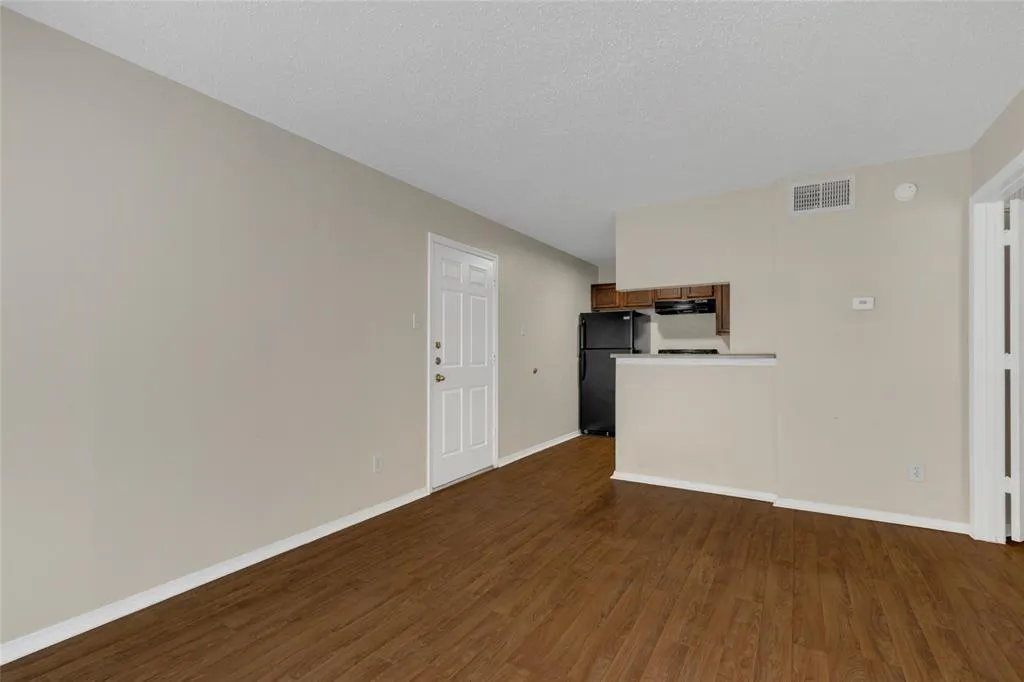 18333 Roehampton Drive, #423