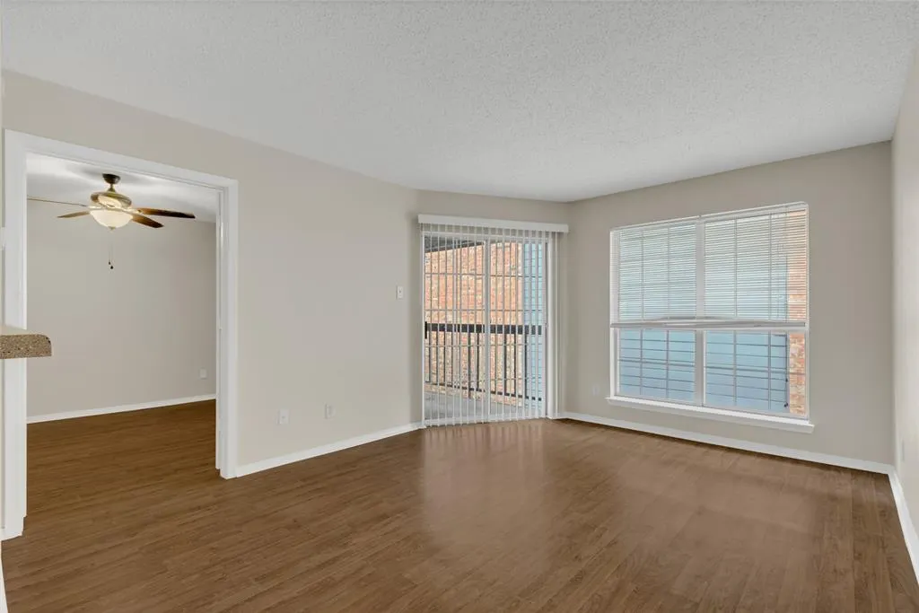 18333 Roehampton Drive, #423