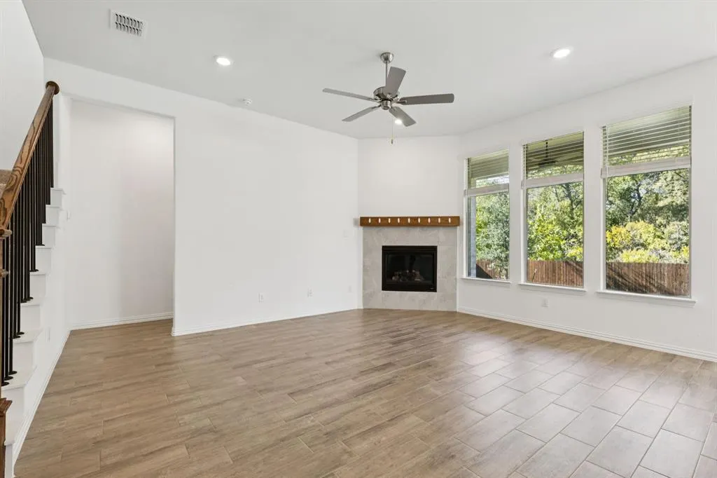 7933 Lindheimer Lane