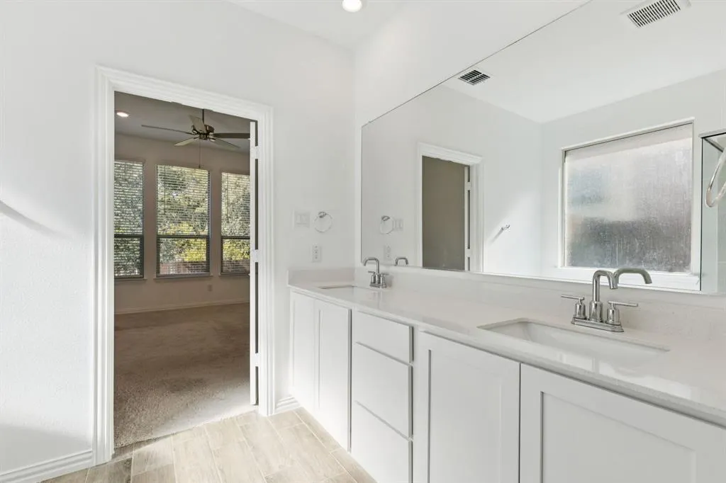 7933 Lindheimer Lane