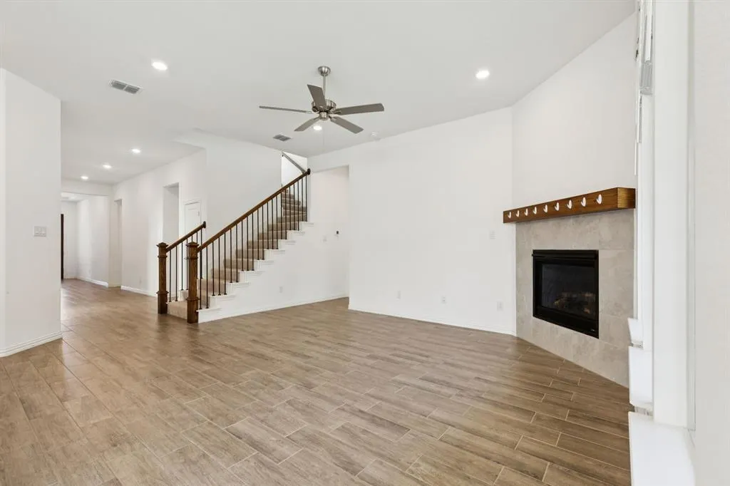 7933 Lindheimer Lane