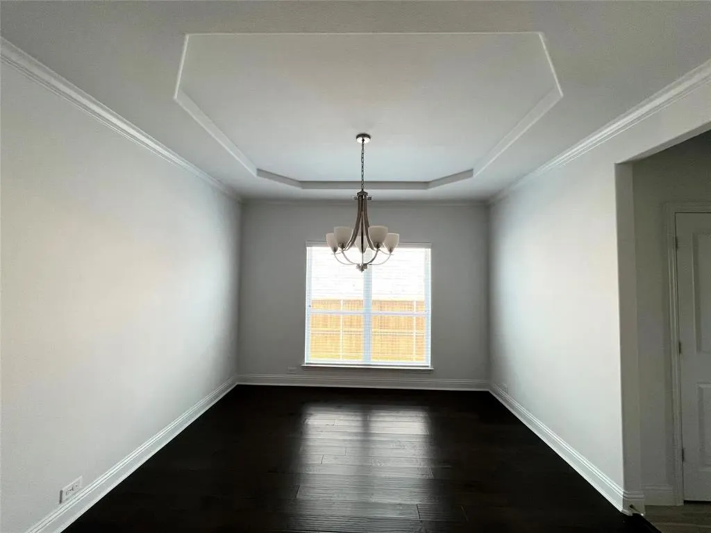 9382 Autumn Glen Drive