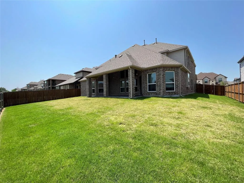 9382 Autumn Glen Drive