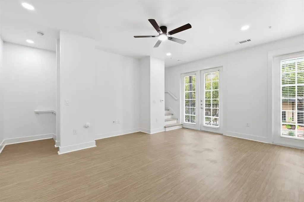 4110 Fairmount Street, #1004